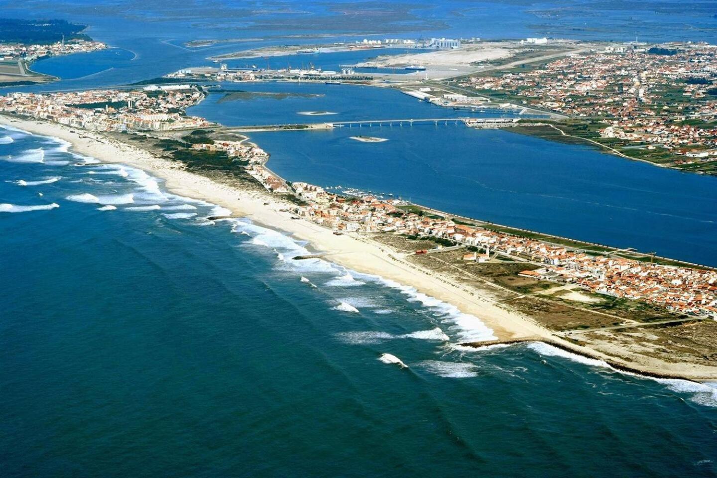 Sal, Terra E Mar *